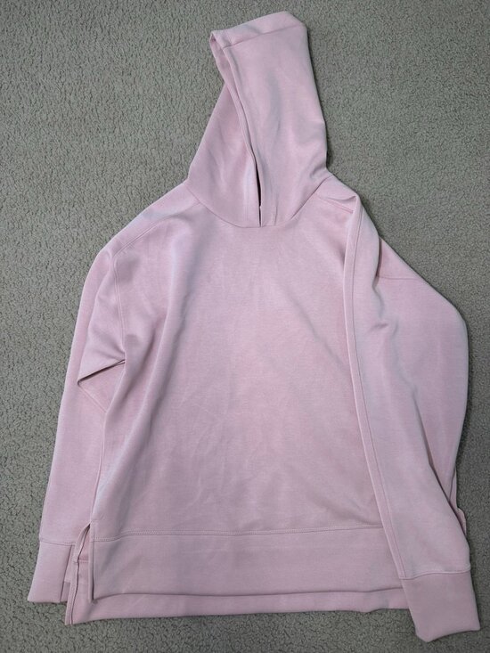 all in motion Sweaters - 🩷Soft Pink Essential Tee – Effortless Everyday Style 🩷